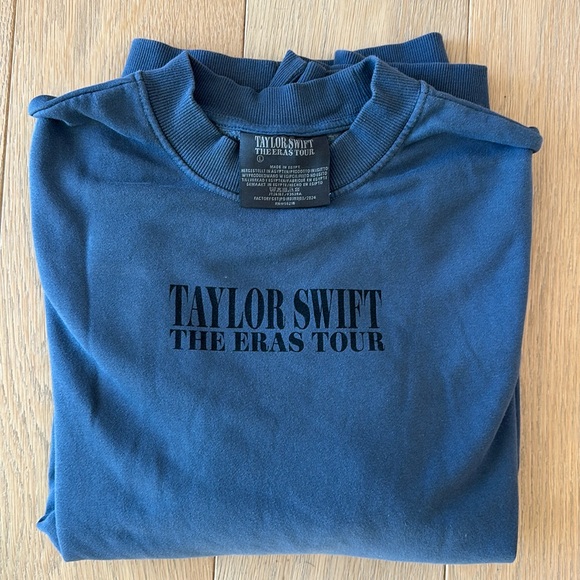 Taylor Swift The Eras Tour Official Merch NWT Large from Indianapolis - Picture 1 of 6